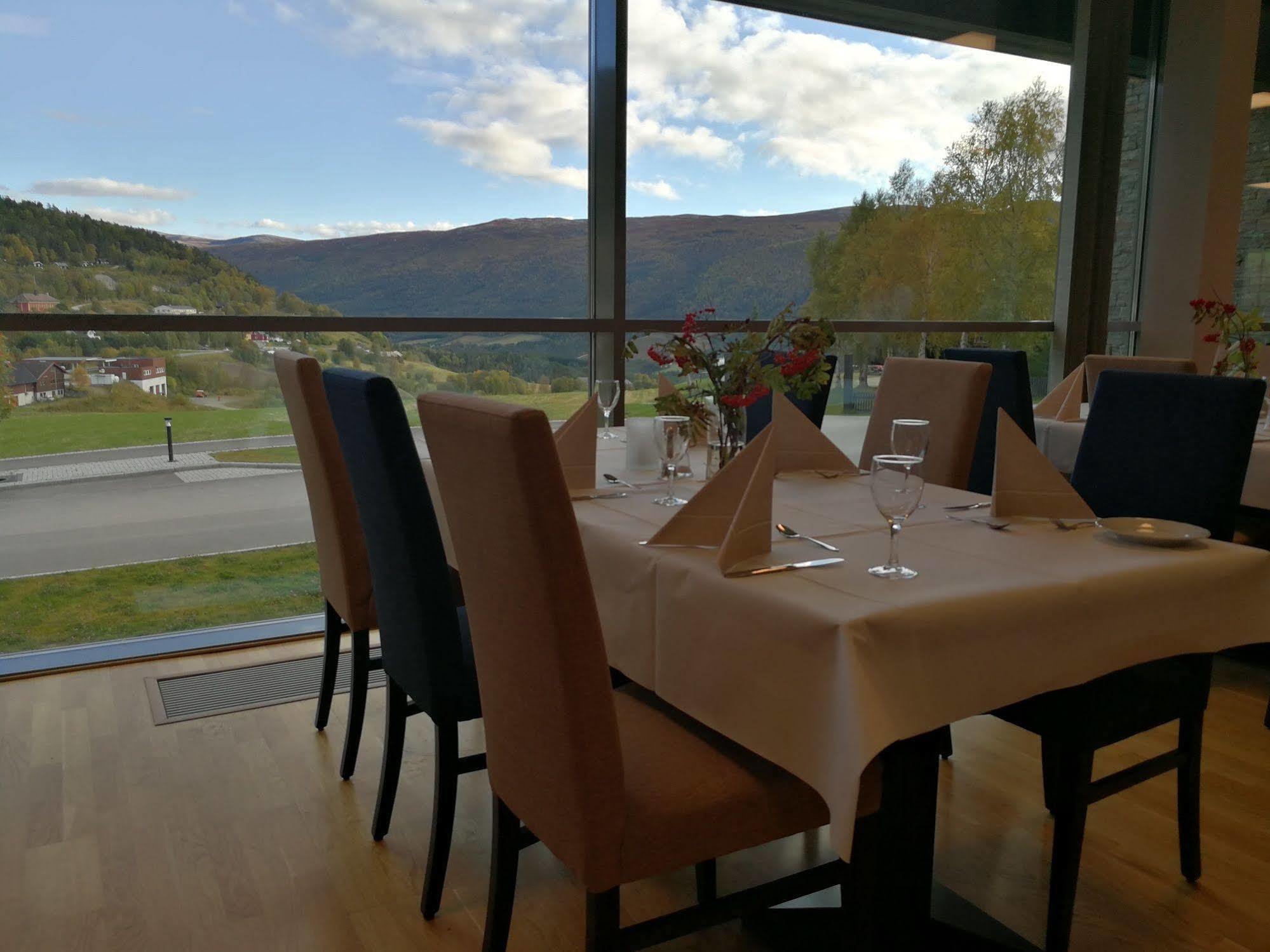 Dombas Hotel Kültér fotó